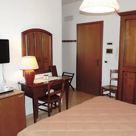 Hotel Signa 2*