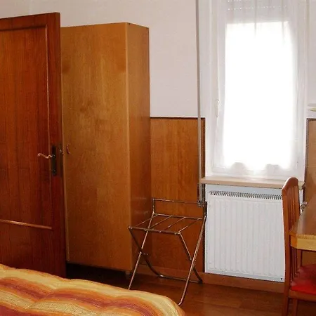 Hotel Signa 2*